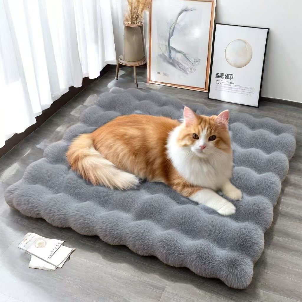 The Softest Pad for Your Best Friend, Spoil Your Cat or Small Dog with This Cozy Mat